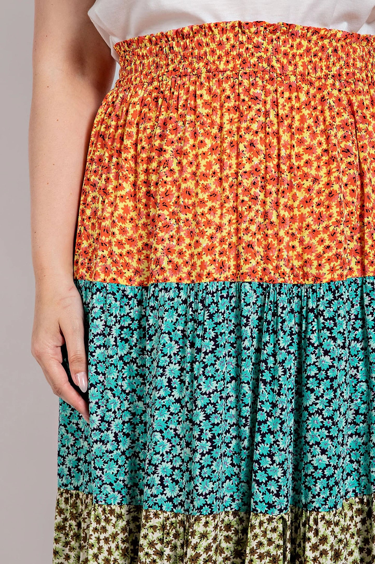 Ditsy Floral Color Block Skirt with Front Slit