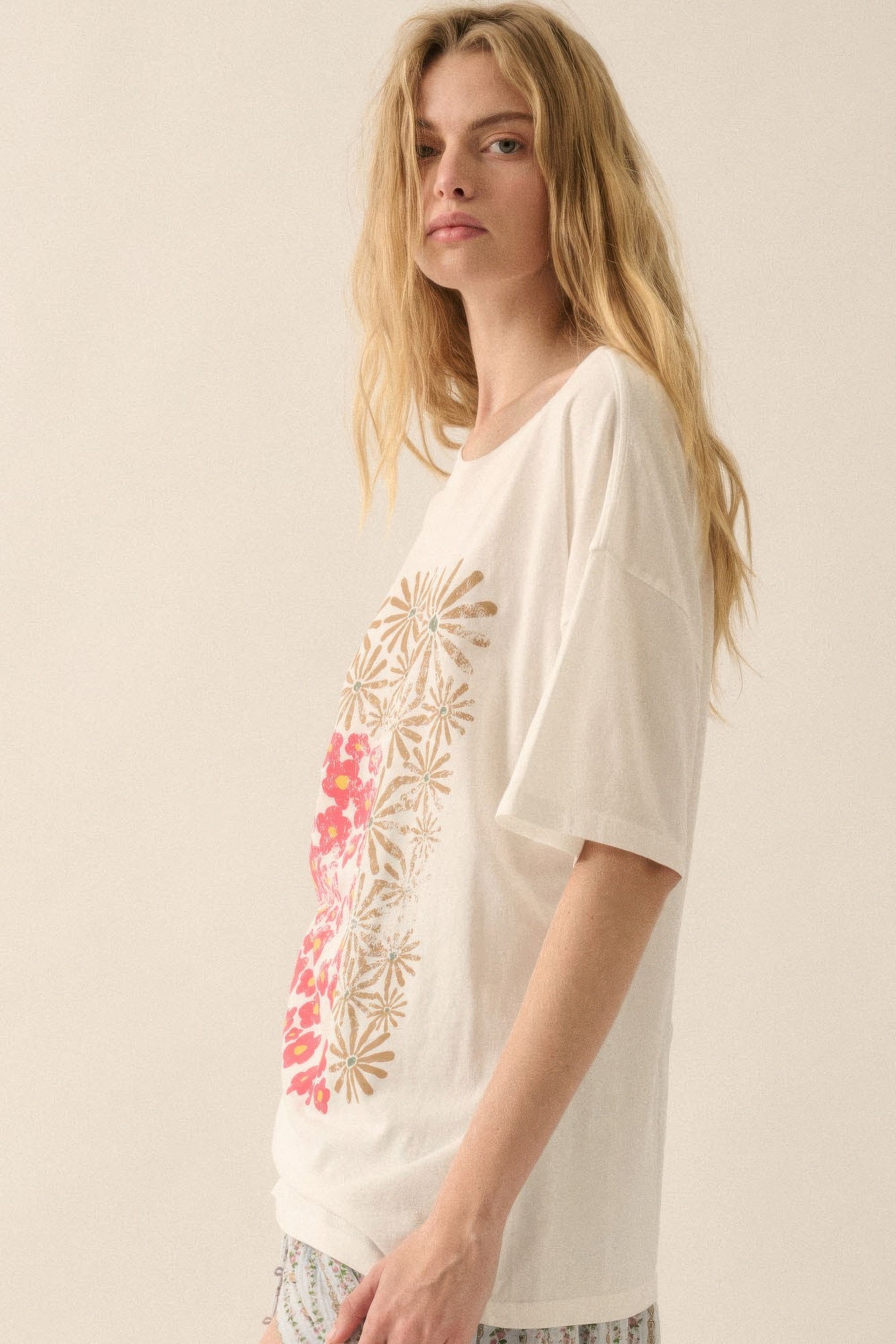 Duo Flowers Vintage-Wash Oversized Graphic Tee